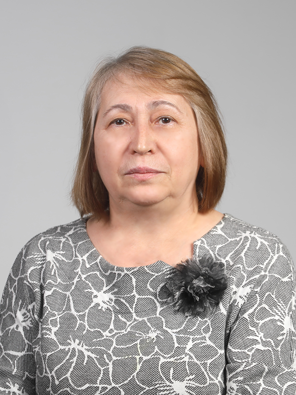 Валиахметова Роза Фасхутдиновна.